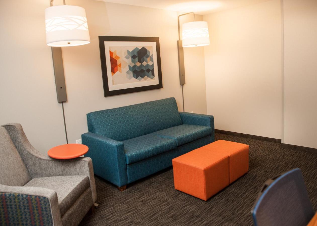 Hotel Express & By Ihg