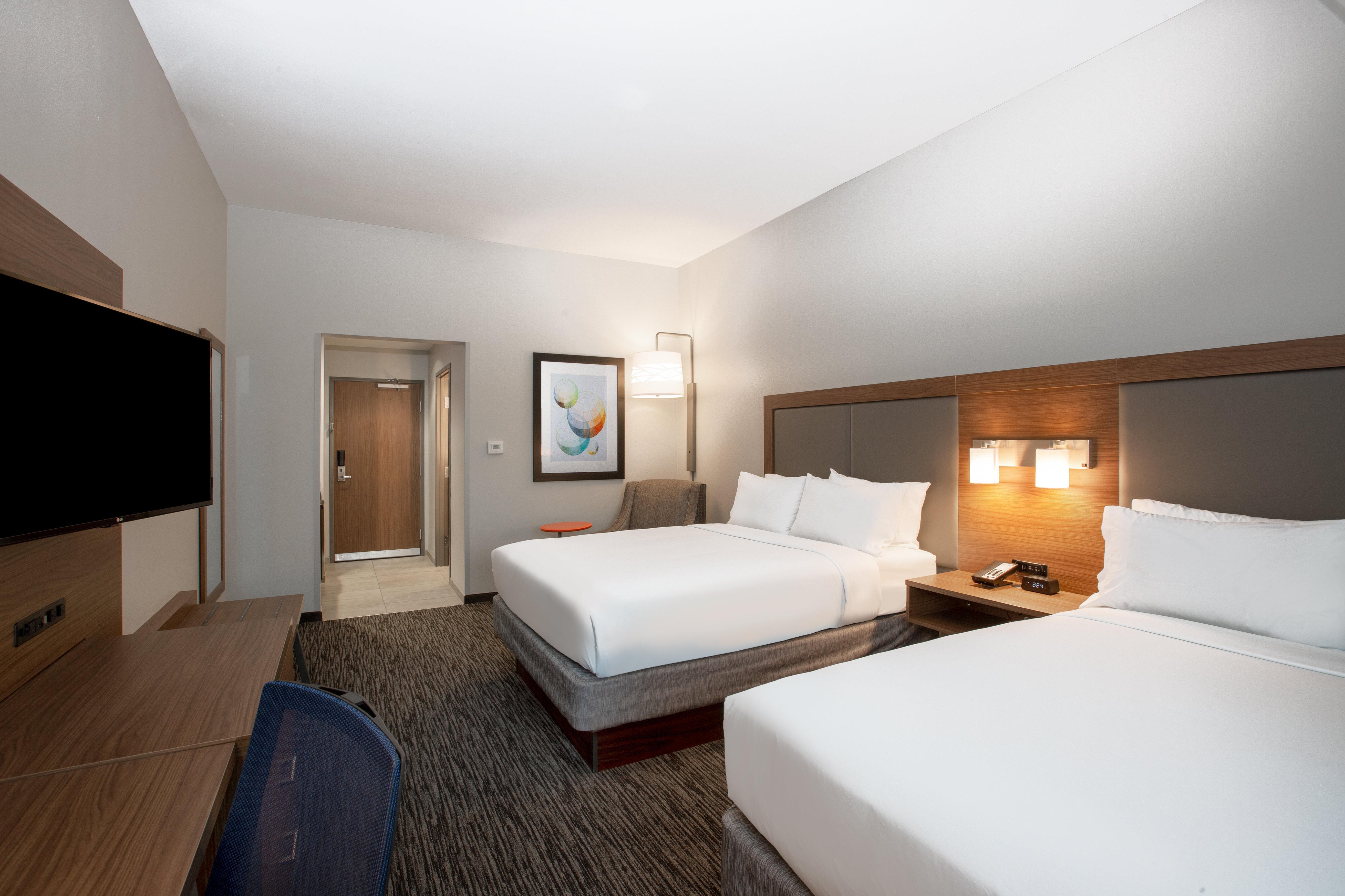 Hotel Holiday Express & By Ihg